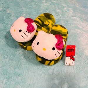 Hello Kitty Kids Slippers - Green and Pink